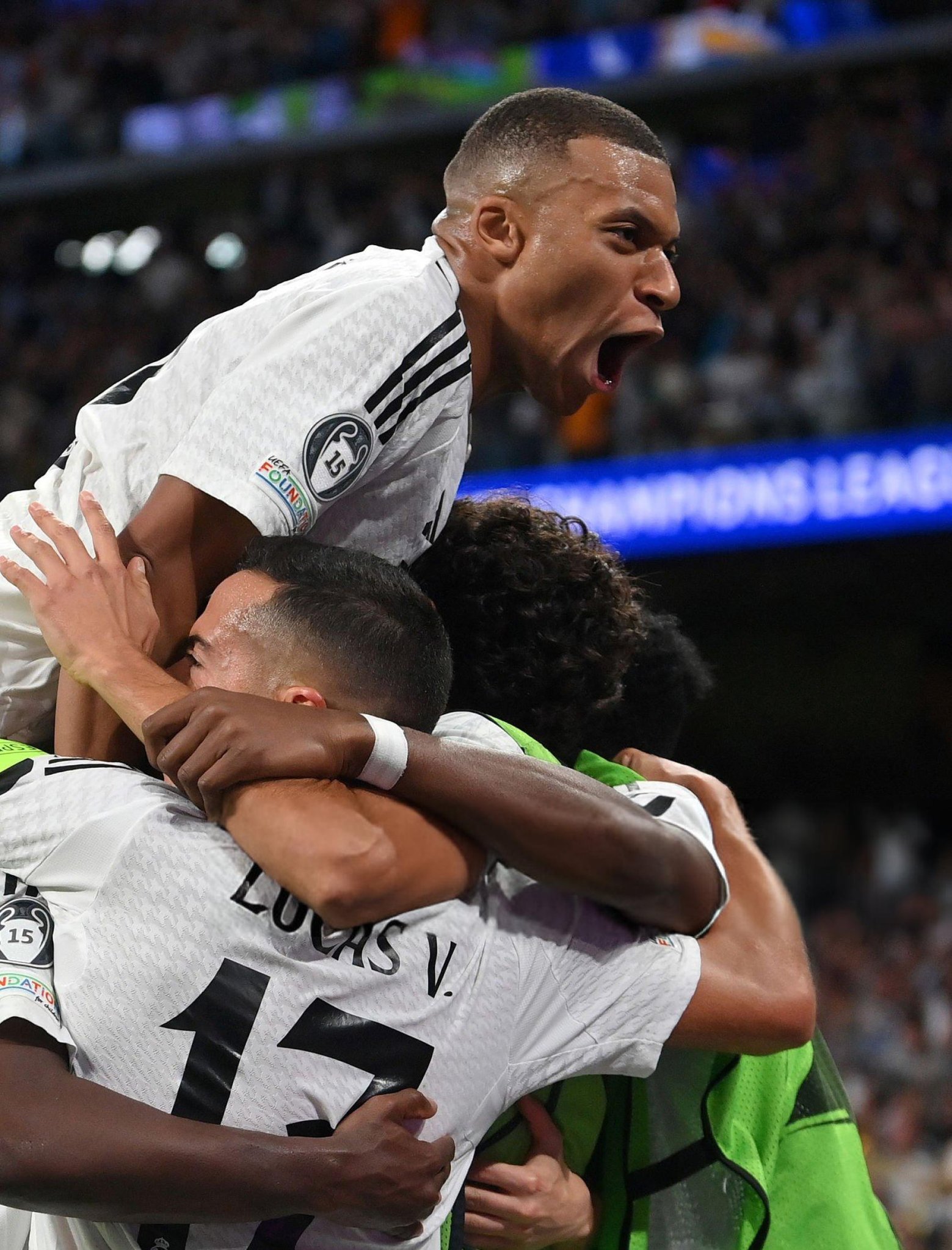 开云体育-赛地聚焦——法国杯国际比赛日热度飙升，多伦多猛龙状态回暖，态度坚定，细节决定成败(赛地兑换人民币汇率)