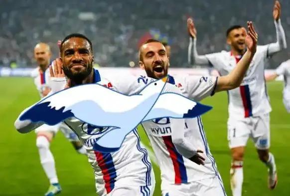 开云体育-国际比赛日里昂调整名单以备法国杯；队长鼓劲环节打磨；信心回归；年轻球员得到机会的简单介绍